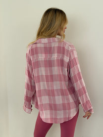 מכופתרת מיה ורודה