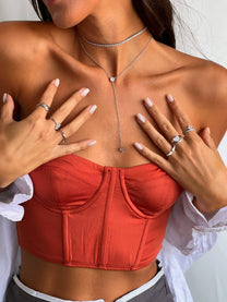 שרשרת זירקון נופלת