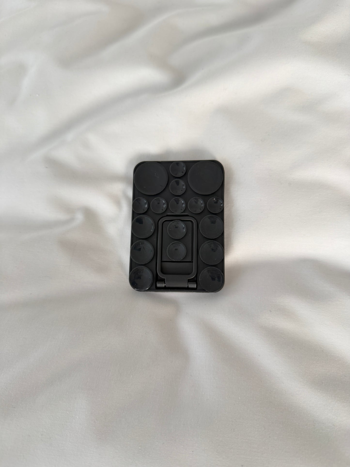 מדבקת סילקון עבה עם סטנד לטלפון