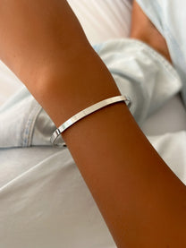 צמיד קשיח פס חלק אל חלד