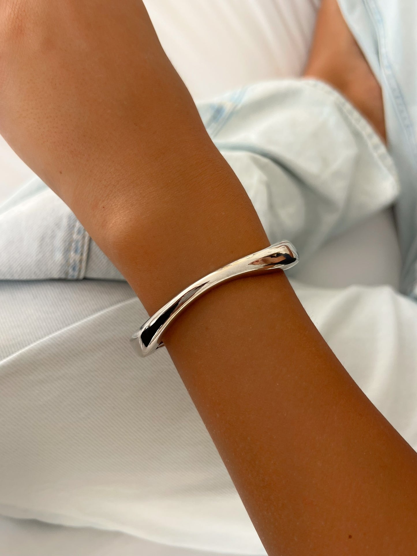 צמיד קשיח קים עדין