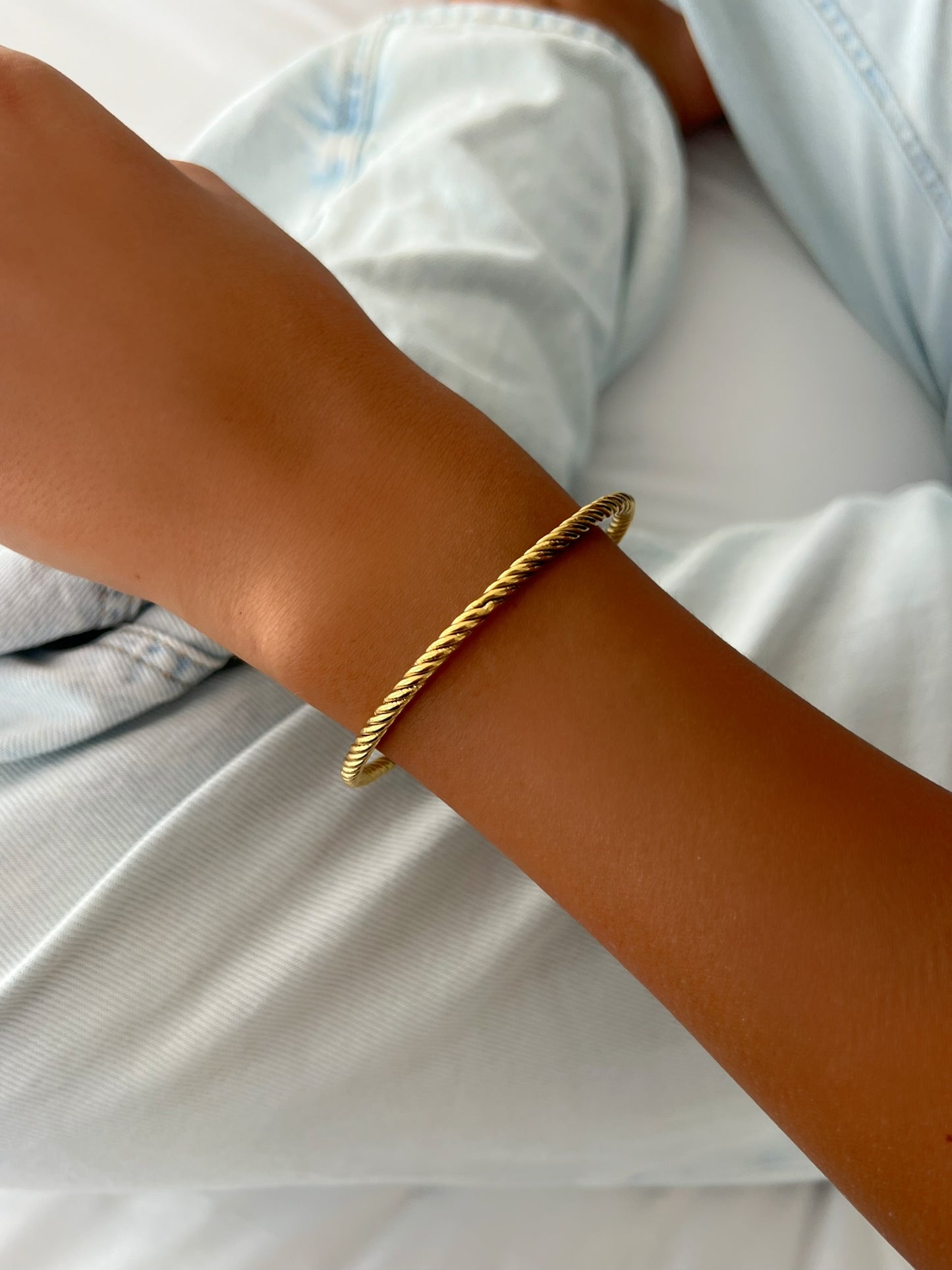 צמיד פס מסולסל