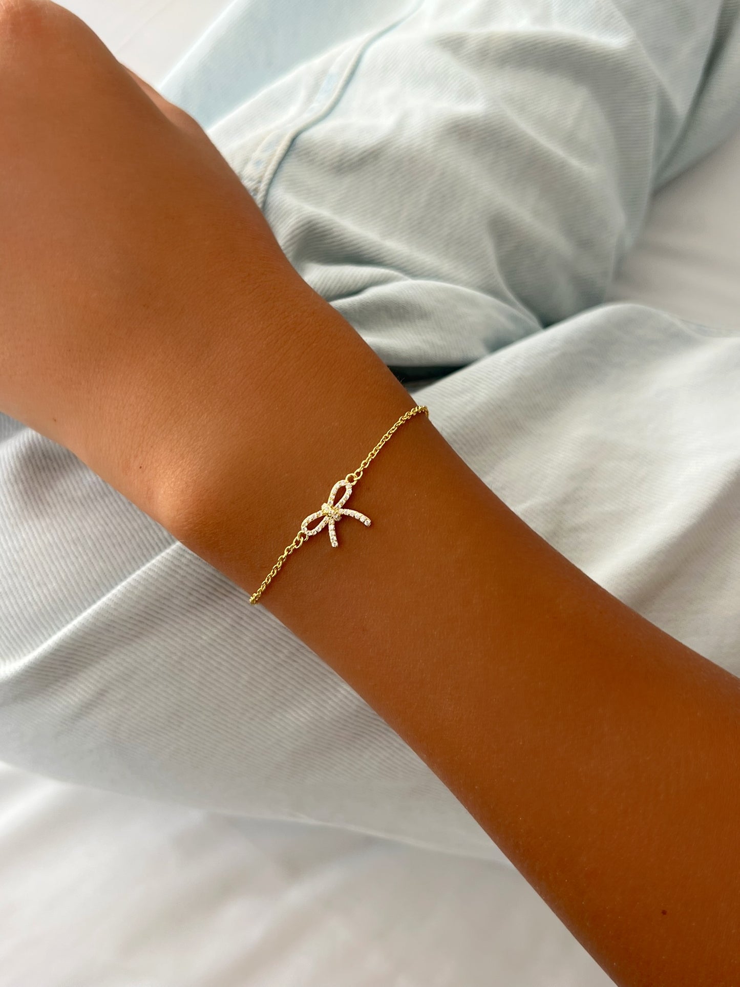 צמיד פפיון משובץ מכסף אמיתי 925