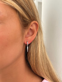 זוג עגילי חישוק חץ