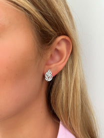 זוג עגילי האש שלי צמוד