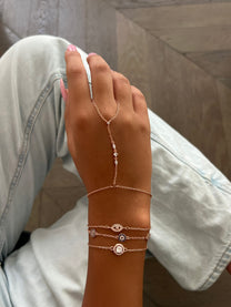 צמיד טבעת משובץ עדין