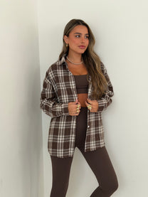 מכופתרת ליה חום