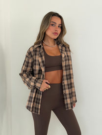 מכופתרת אמה חום