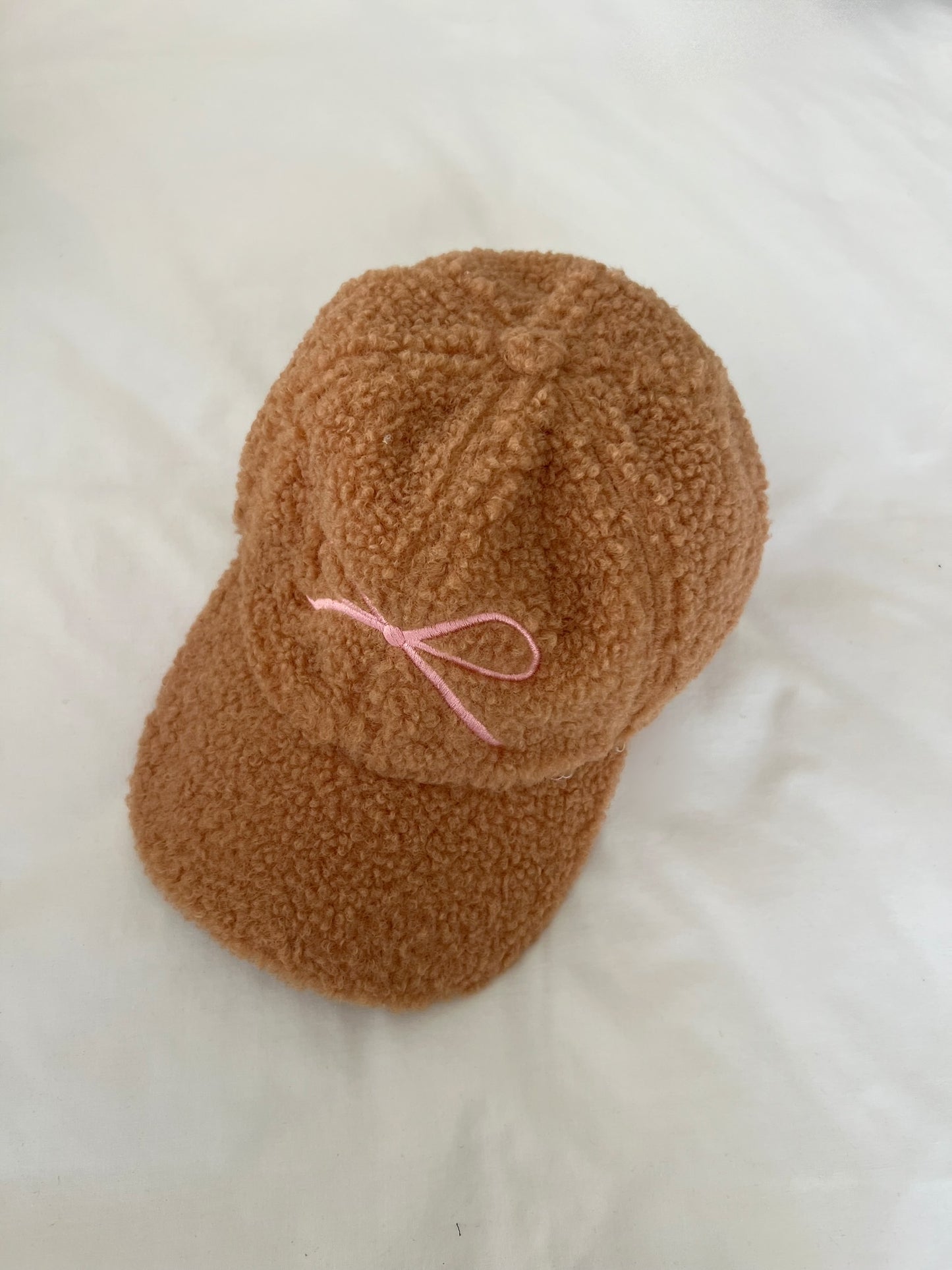 כובע פרווה פפיון