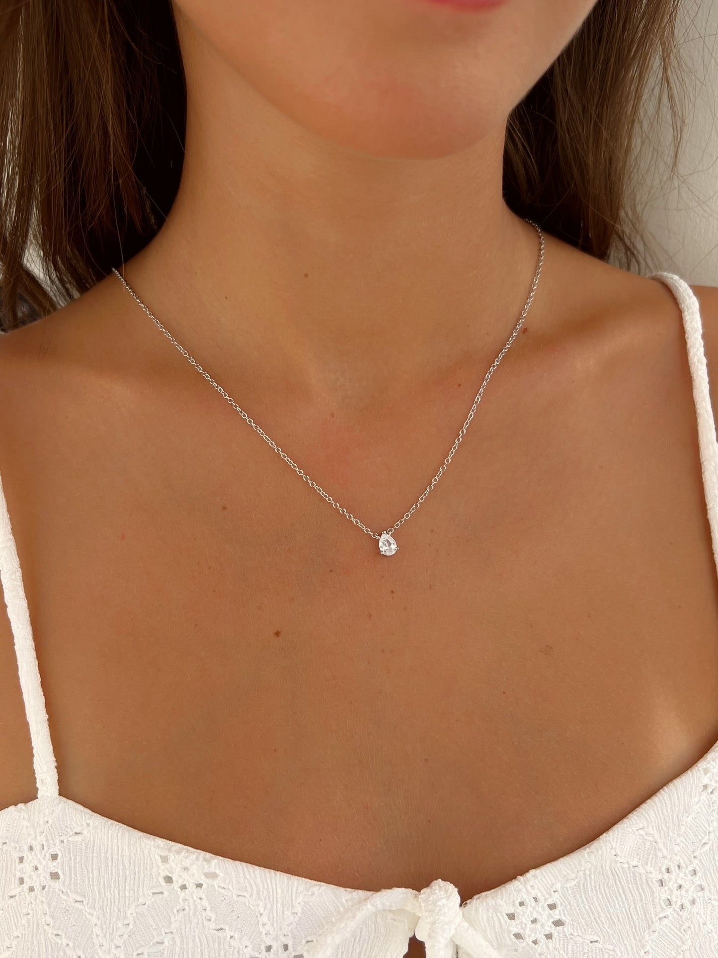 שרשרת זירקון טיפה עדינה