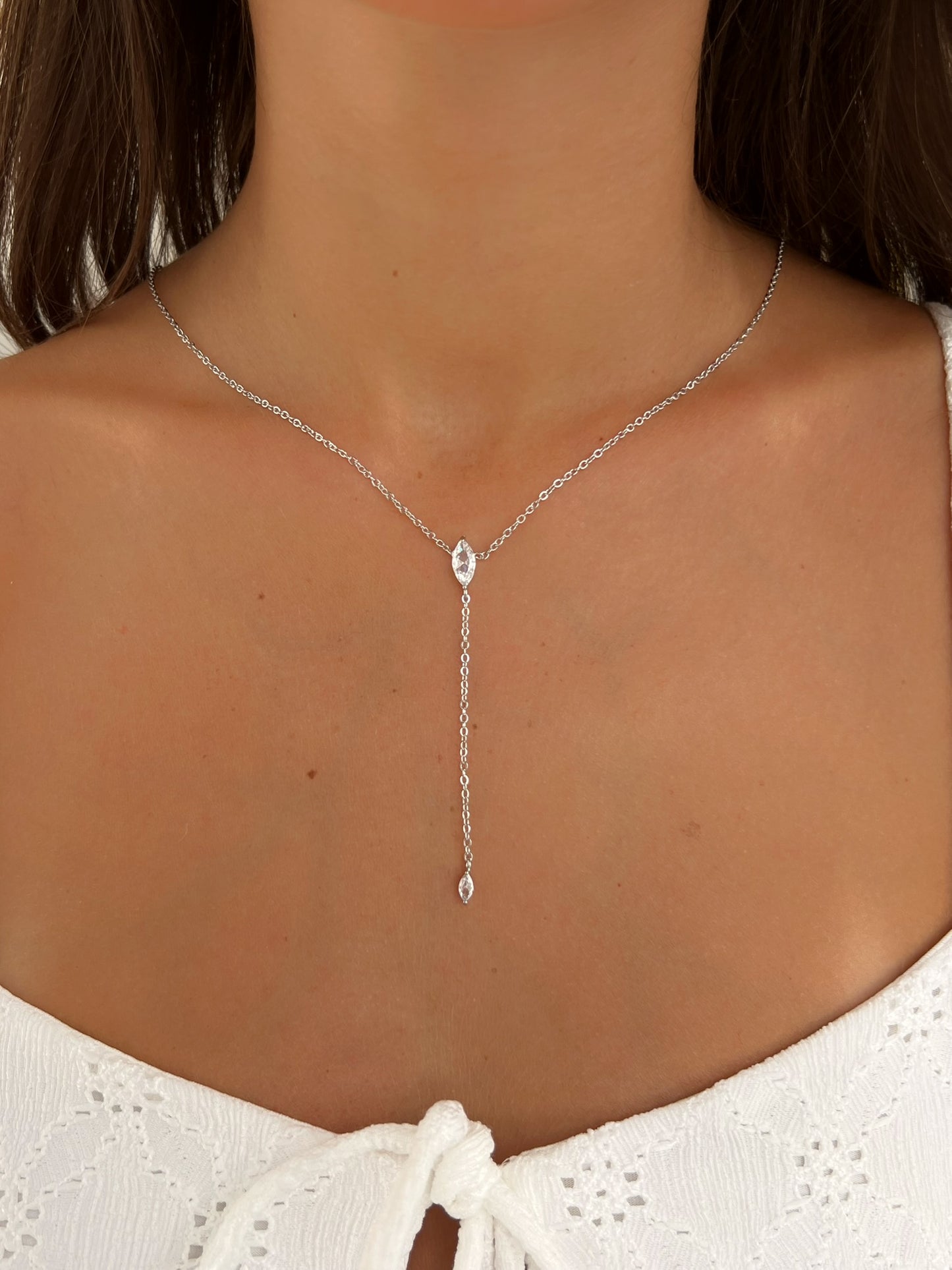 שרשרת מרקיז נופלת עדינה