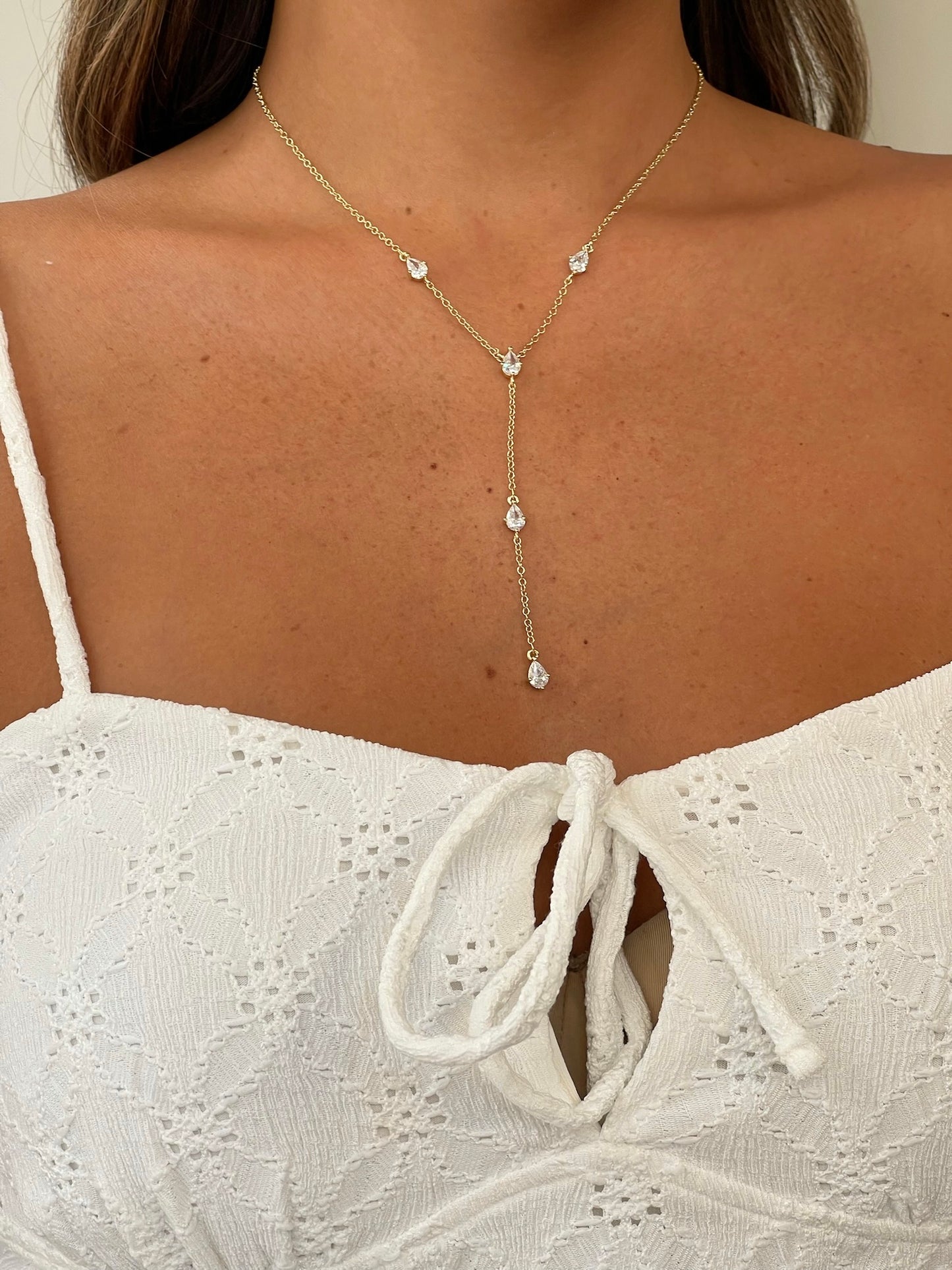 שרשרת טיפות נופלת