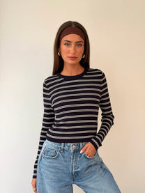 חולצת סוודר פסים קצרה
