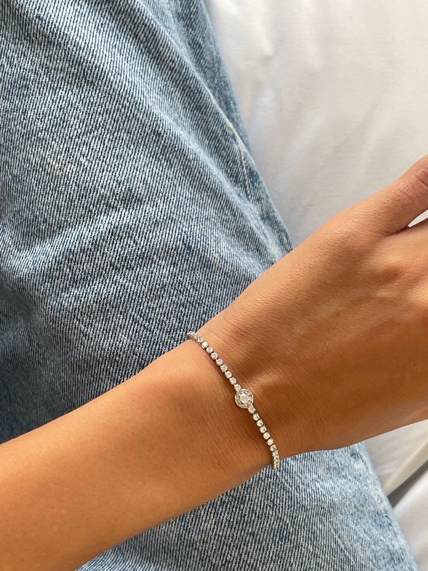 צמיד טניס אבן מרכזית מיני