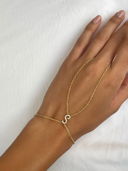 צמיד טבעת אות משובצת