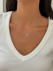 שרשרת חמסה חלולה משובצת