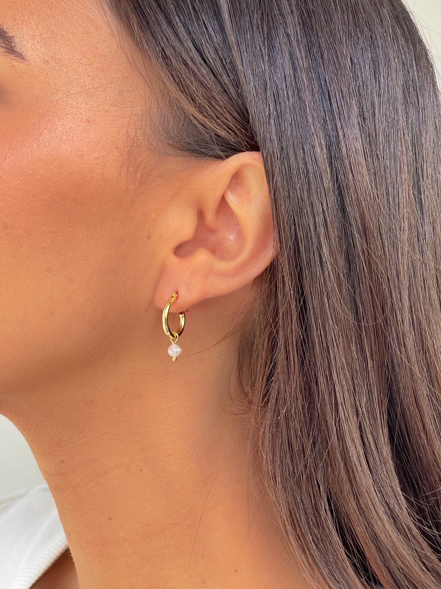 זוג עגילי חישוק פנינה מכסף אמיתי 925