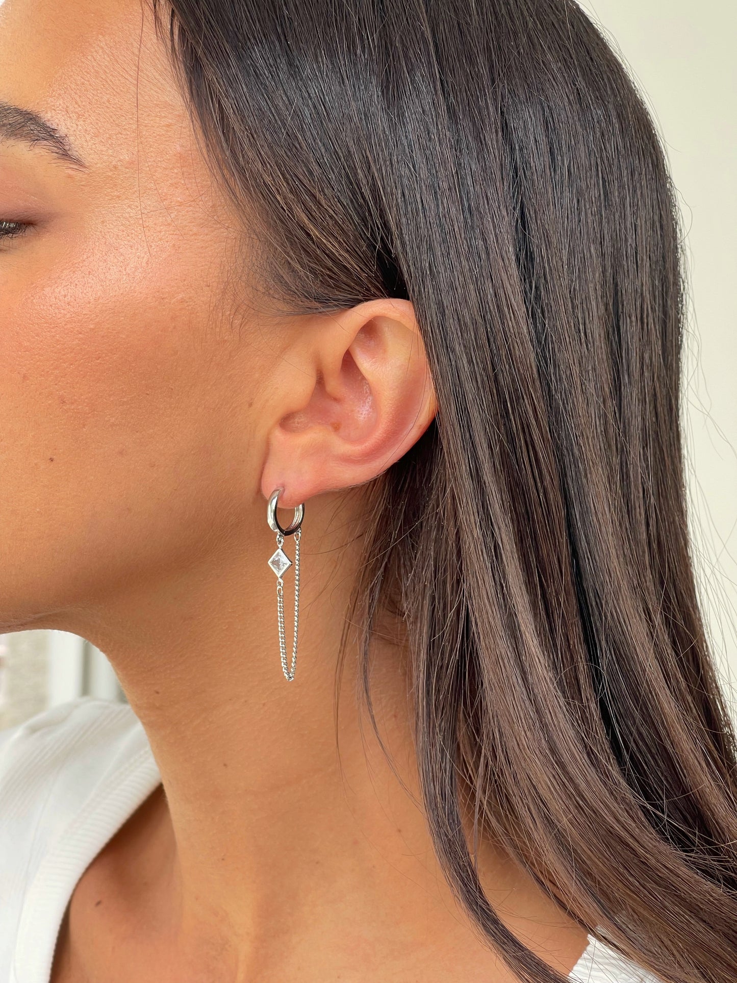 זוג עגילי חישוק ריבוע בשילוב שרשרת