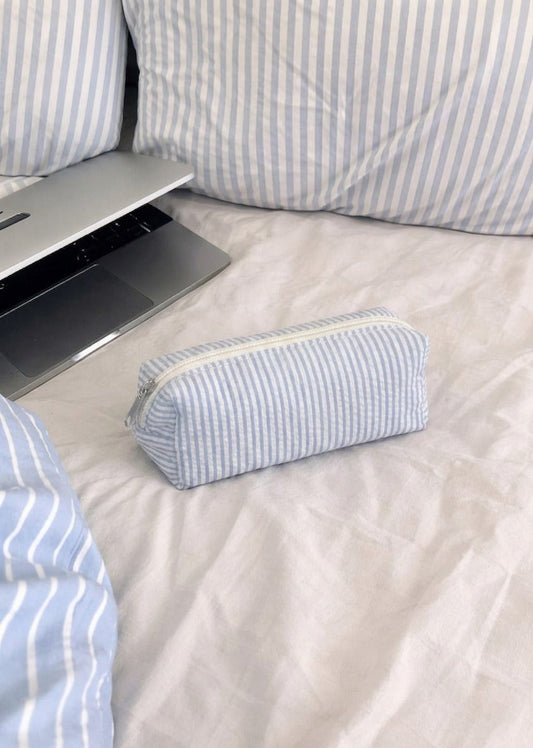 קלמר פסים תכלת