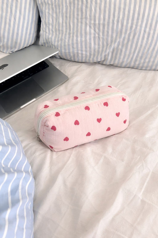 תיק איפור לבבות