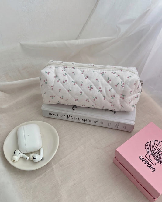 קלמר לבן דובדבנים